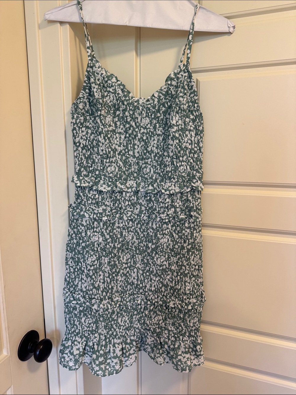 Abercrombie & Fitch Woman’s Green Floral Smocked Spaghetti-Strap Dress